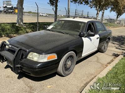 2011 Ford Crown Victoria Police Interceptor 4-Door Sedan