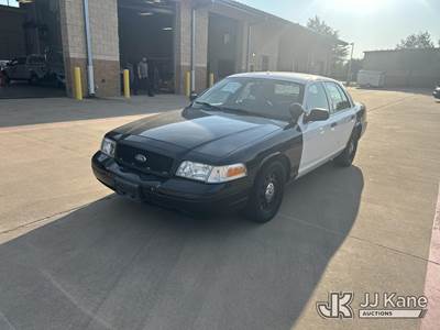 2009 Ford Crown Victoria Police Interceptor 4-Door Sedan