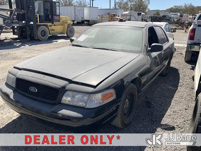 2000 Ford Crown Victoria Police Interceptor 4-Door Sedan
