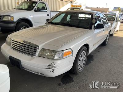 2010 Ford Crown Victoria Police Interceptor 4-Door Sedan