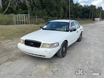 2011 Ford Crown Victoria Police Interceptor 4-Door Sedan