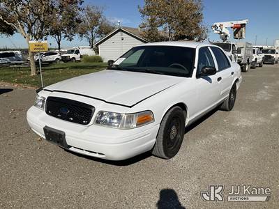 2009 Ford Crown Victoria Police Interceptor 4-Door Sedan
