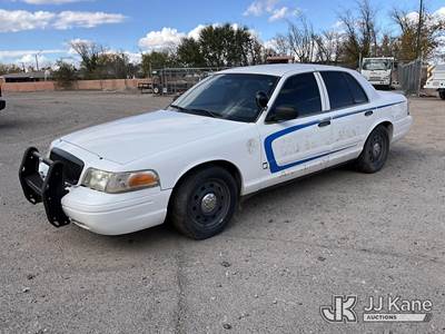 2009 Ford Crown Victoria Police Interceptor 4-Door Sedan