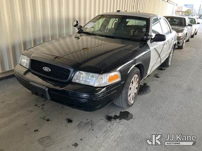 2010 Ford Crown Victoria Police Interceptor 4-Door Sedan Delivery