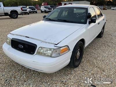 2010 Ford Crown Victoria Police Interceptor 4-Door Sedan