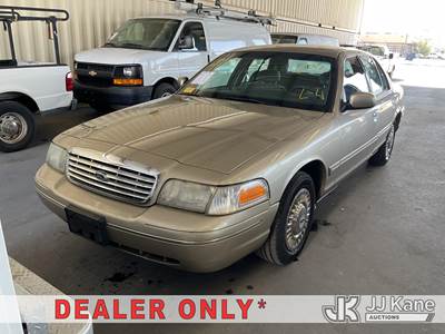 1999 Ford Crown Victoria Police Interceptor 4-Door Sedan