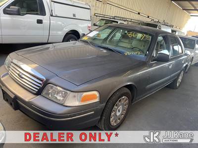 2005 Ford Crown Victoria Police Interceptor 4-Door Sedan