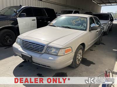 2005 Ford Crown Victoria Police Interceptor 4-Door Sedan