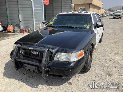 2008 Ford Crown Victoria Police Interceptor 4-Door Sedan