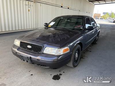 2009 Ford Crown Victoria Police Interceptor 4-Door Sedan