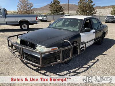 2001 Ford Crown Victoria Police Interceptor 4-Door Sedan
