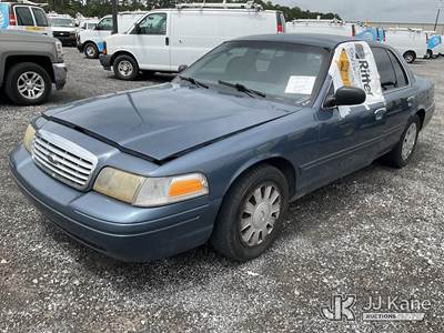 2008 Ford Crown Victoria Police Interceptor 4-Door Sedan