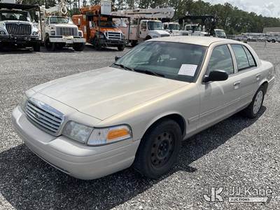 2008 Ford Crown Victoria Police Interceptor 4-Door Sedan