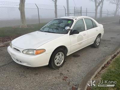 1998 Ford Escort SE 4-Door Sedan