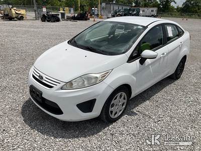 2013 Ford Fiesta 4-Door Sedan