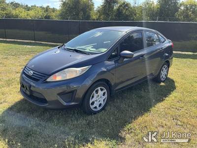 2013 Ford Fiesta S Sedan 4-Door Sedan