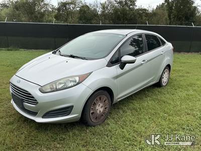 2014 Ford Fiesta S Sedan 4-Door Sedan