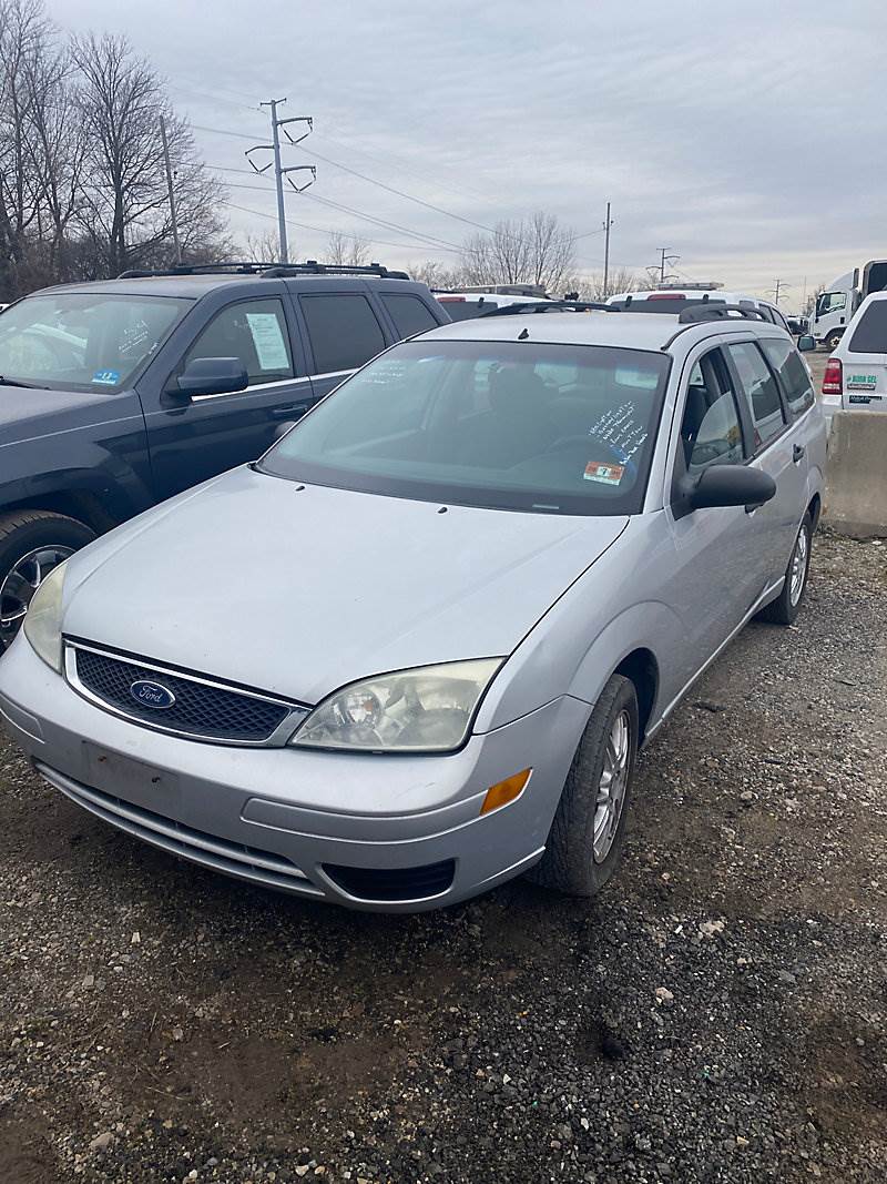 four door ford cars on 2006 Ford Focus For Sale 159 337 Miles Plymouth Meeting Pa 10734352 Mylittlesalesman Com
