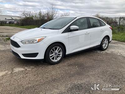 2017 Ford Focus SE Sedan 4-Door Sedan