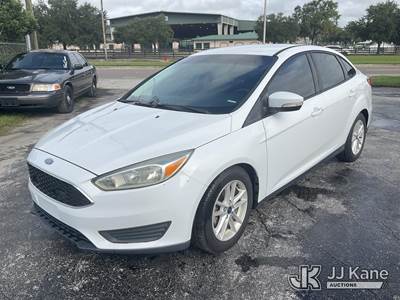 2016 Ford Focus SE Sedan 4-Door Sedan