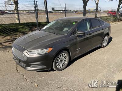 2016 Ford Fusion Hybrid 4-Door Sedan