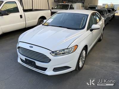2014 Ford Fusion Hybrid S 4-Door Sedan