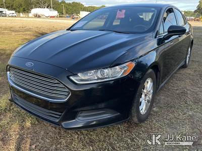 2016 Ford Fusion 4-Door Sedan
