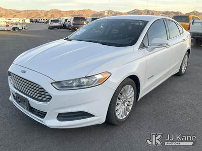 2013 Ford Fusion Hybrid 4-Door Sedan