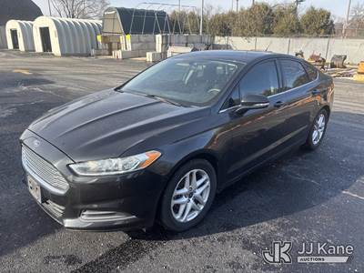 2013 Ford Fusion 4-Door Sedan