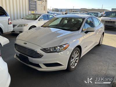 2017 Ford Fusion Hybrid 4-Door Sedan