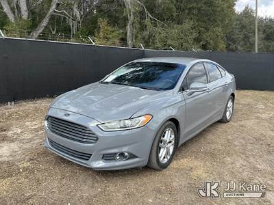 2013 Ford Fusion 4-Door Sedan