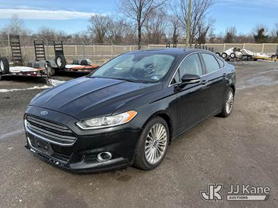 2013 Ford Fusion 4-Door Sedan
