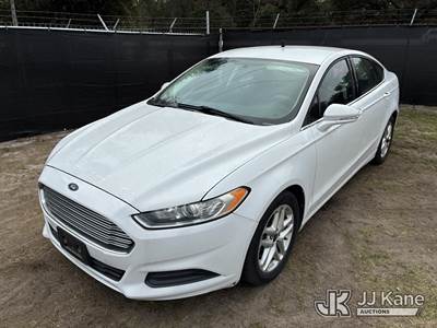 2014 Ford Fusion 4-Door Sedan