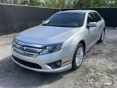 2012 Ford Fusion Hybrid 4-Door Sedan