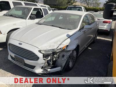 2014 Ford Fusion SE 4-Door Hybrid Sedan