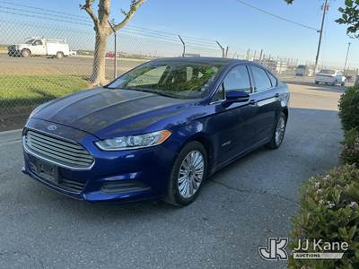 2013 Ford Fusion 4-Door Sedan