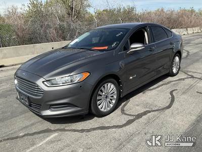 2013 Ford Fusion 4-Door Sedan