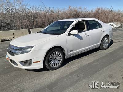2010 Ford Fusion Hybrid 4-Door Sedan