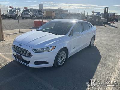 2015 Ford Fusion Hybrid SE 4-Door Sedan