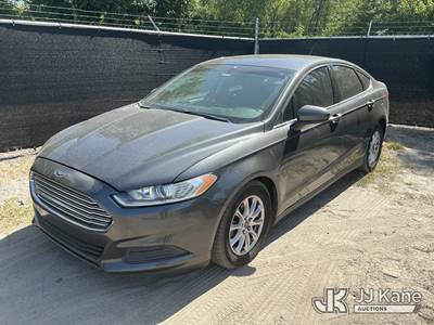 2016 Ford Fusion 4-Door Sedan