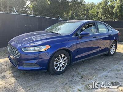 2016 Ford Fusion 4-Door Sedan