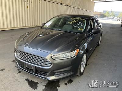 2015 Ford Fusion Hybrid S 4-Door Sedan