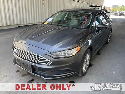 2017 Ford Fusion Hybrid 4-Door Sedan
