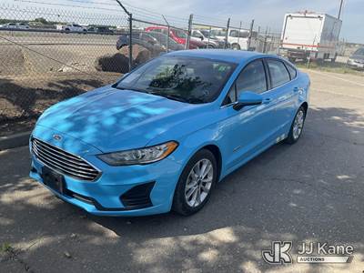 2019 Ford Fusion 4-Door Hybrid Sedan