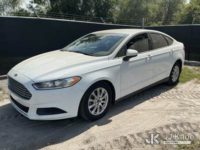 2016 Ford Fusion 4-Door Sedan