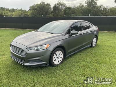 2014 Ford Fusion S 4-Door Sedan