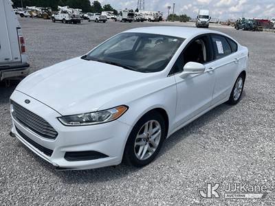 2013 Ford Fusion 4-Door Sedan