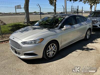 2013 Ford Fusion SE 4-Door Sedan