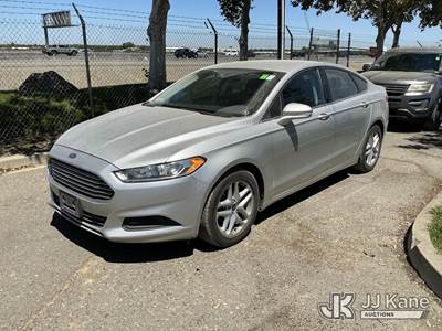 2013 Ford Fusion 4-Door Sedan