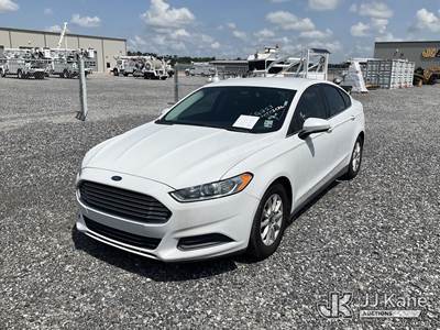 2016 Ford Fusion 4-Door Sedan